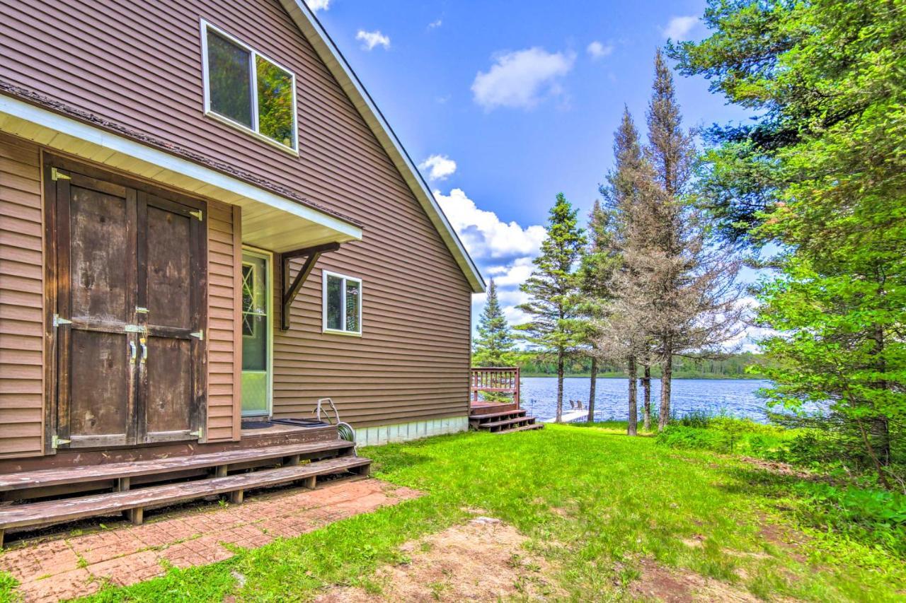 Secluded Woodsy Watersmeet Cabin With Fire Pit! Villa Exterior foto