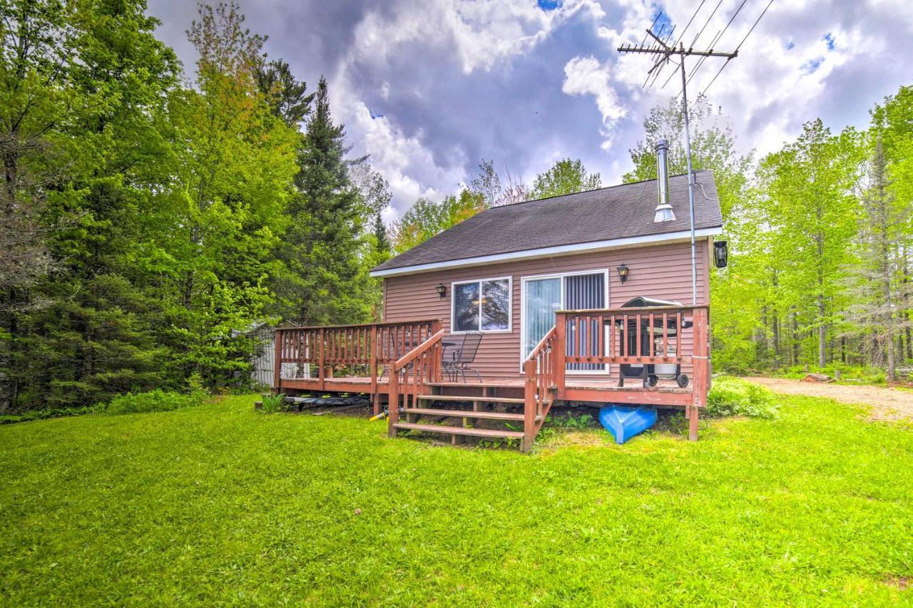 Secluded Woodsy Watersmeet Cabin With Fire Pit! Villa Exterior foto