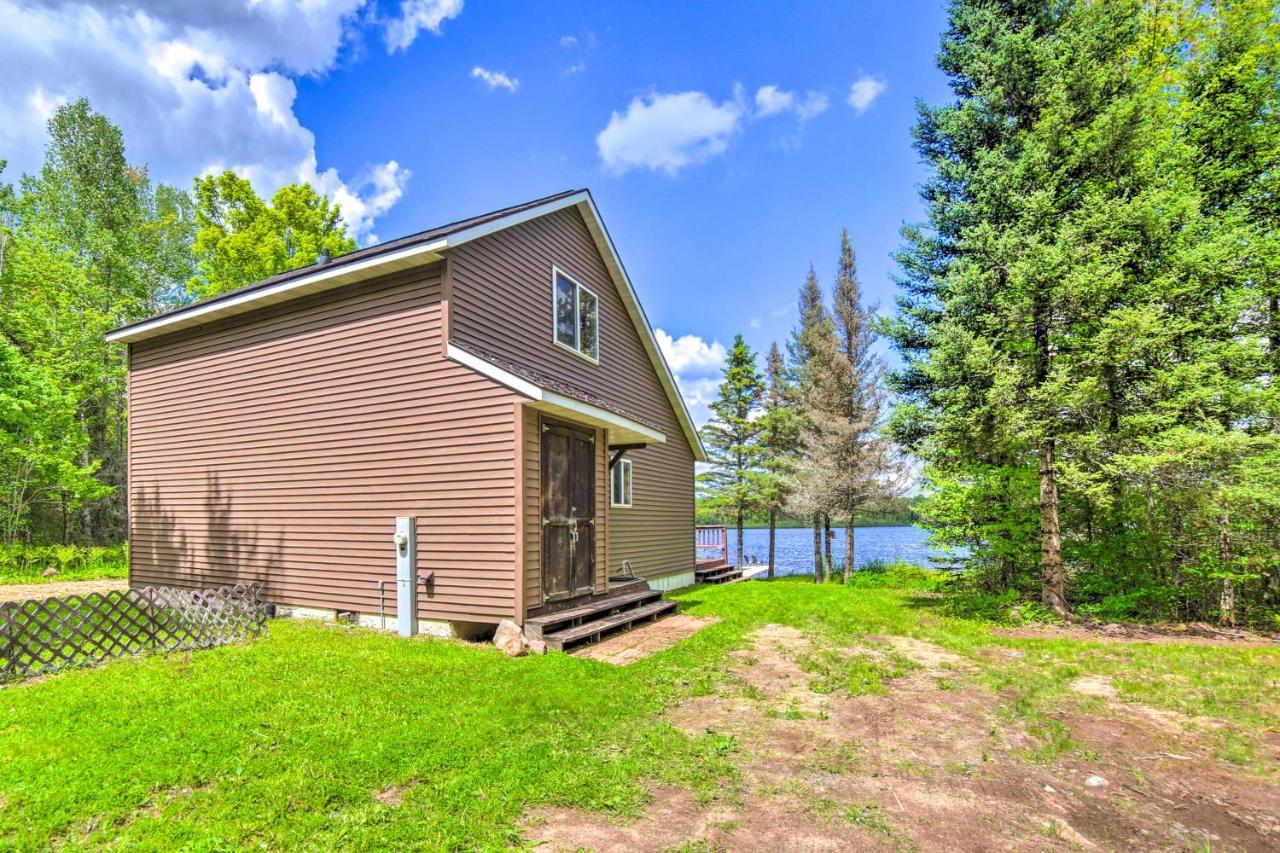 Secluded Woodsy Watersmeet Cabin With Fire Pit! Villa Exterior foto